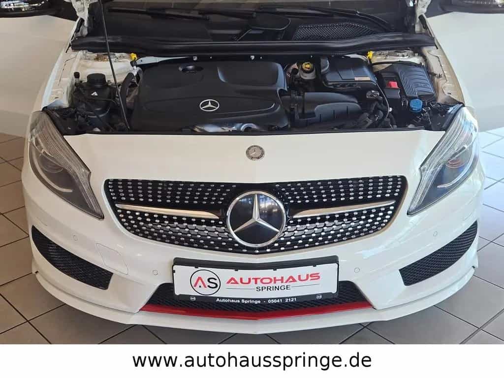 Mercedes-Benz A 250 AMG Line Sport *Alcantara, Scheckheft* 01/2014-photo-12