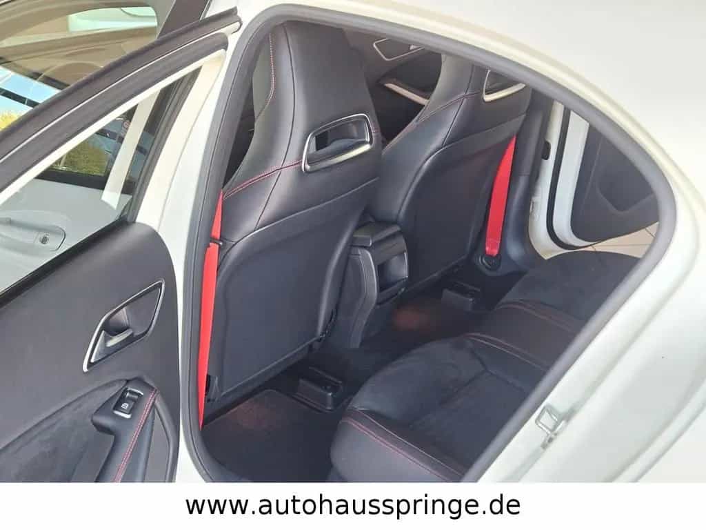 Mercedes-Benz A 250 AMG Line Sport *Alcantara, Scheckheft* 01/2014-photo-19