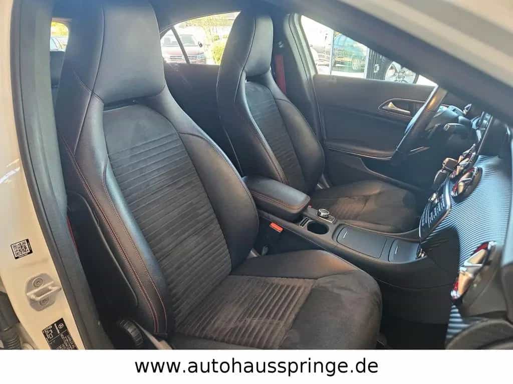 Mercedes-Benz A 250 AMG Line Sport *Alcantara, Scheckheft* 01/2014-photo-23