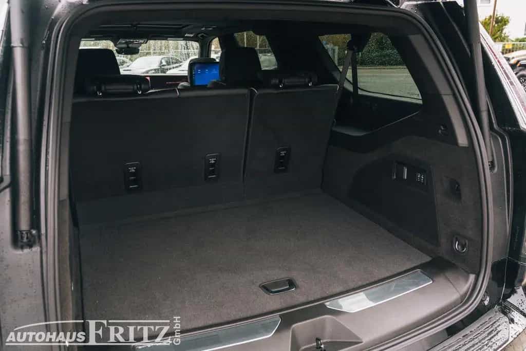 Cadillac Escalade ESV Sport Platinum, TV, Executive Seats null-photo-27