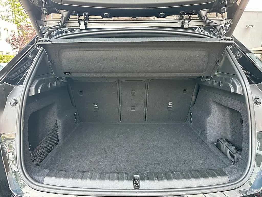 BMW X1 sDrive18i M-Paket Aut. / Pano / Sportsitze 12/2025-photo-10