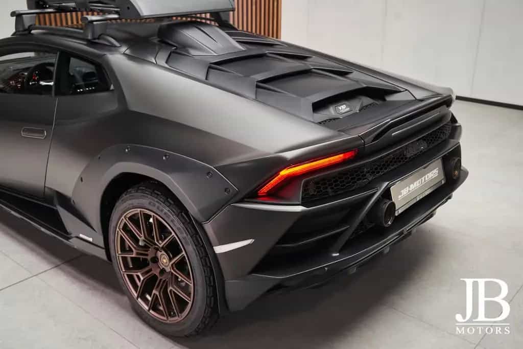 Lamborghini Huracán Sterrato Ad Personam Carbon Seats Kamera 11/2024-photo-16
