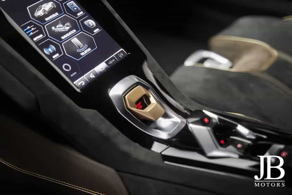 Lamborghini Huracán Sterrato Ad Personam Carbon Seats Kamera 11/2024-photo-30