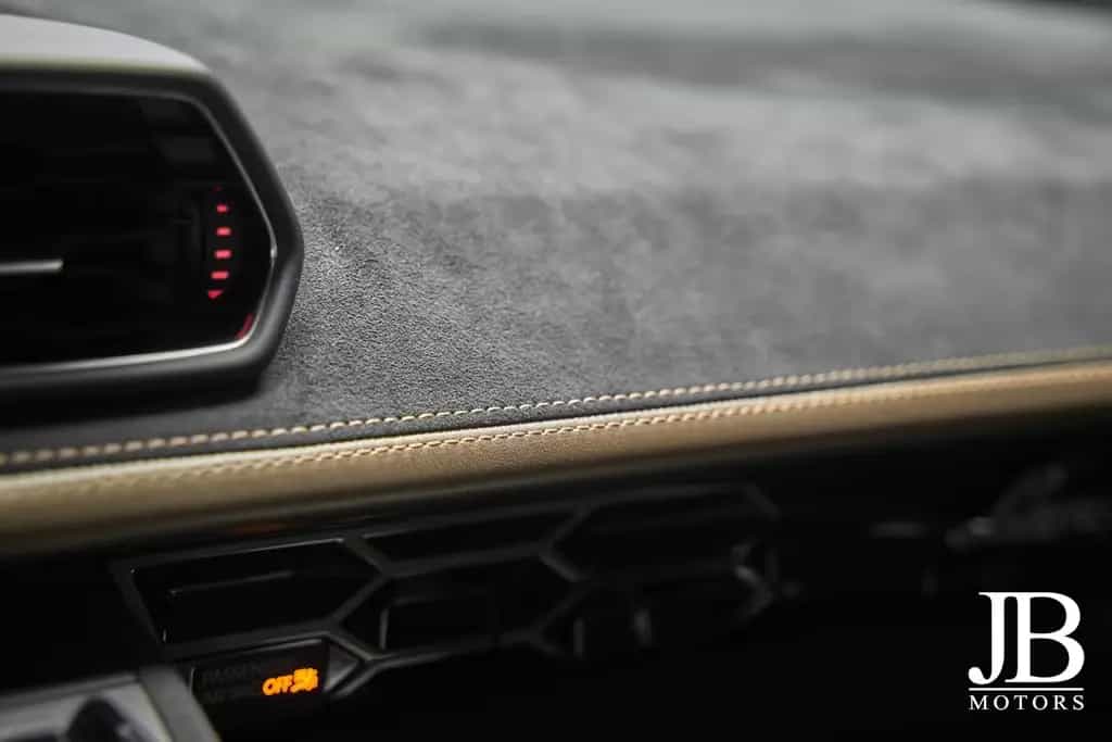 Lamborghini Huracán Sterrato Ad Personam Carbon Seats Kamera 11/2024-photo-32