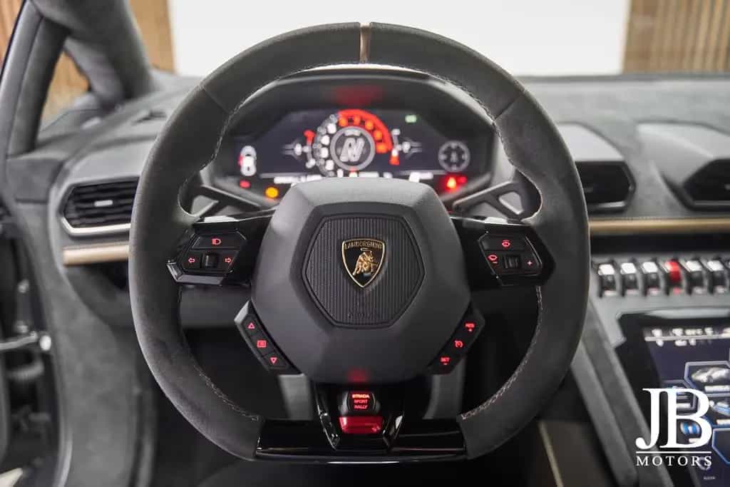Lamborghini Huracán Sterrato Ad Personam Carbon Seats Kamera 11/2024-photo-33