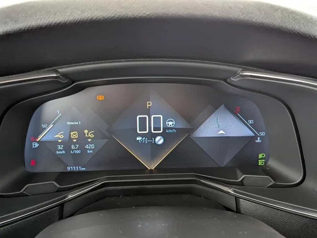 DS Automobiles DS7 (Crossback) 7 Crossback 2.0 BlueHDi 180 Be Chic S&S LED+NAVI 08/2018-photo-25