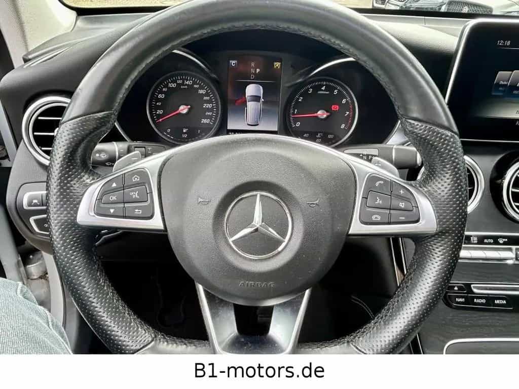 Mercedes-Benz GLC 300 4Matic*Exclusive*Leder*Pano*AMG LIne * 12/2018-photo-16