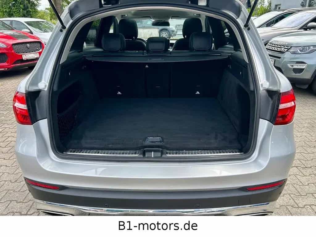 Mercedes-Benz GLC 300 4Matic*Exclusive*Leder*Pano*AMG LIne * 12/2018-photo-23
