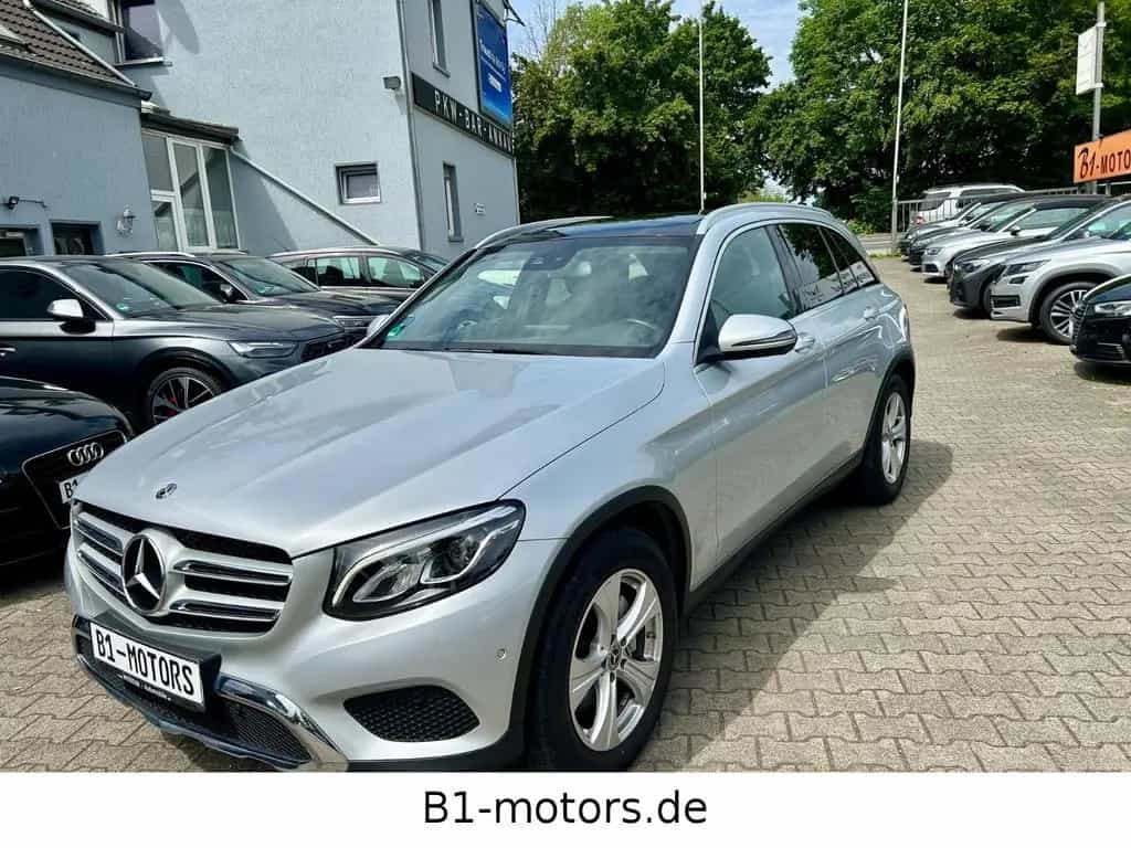 Mercedes-Benz GLC 300 4Matic*Exclusive*Leder*Pano*AMG LIne * 12/2018-photo-4