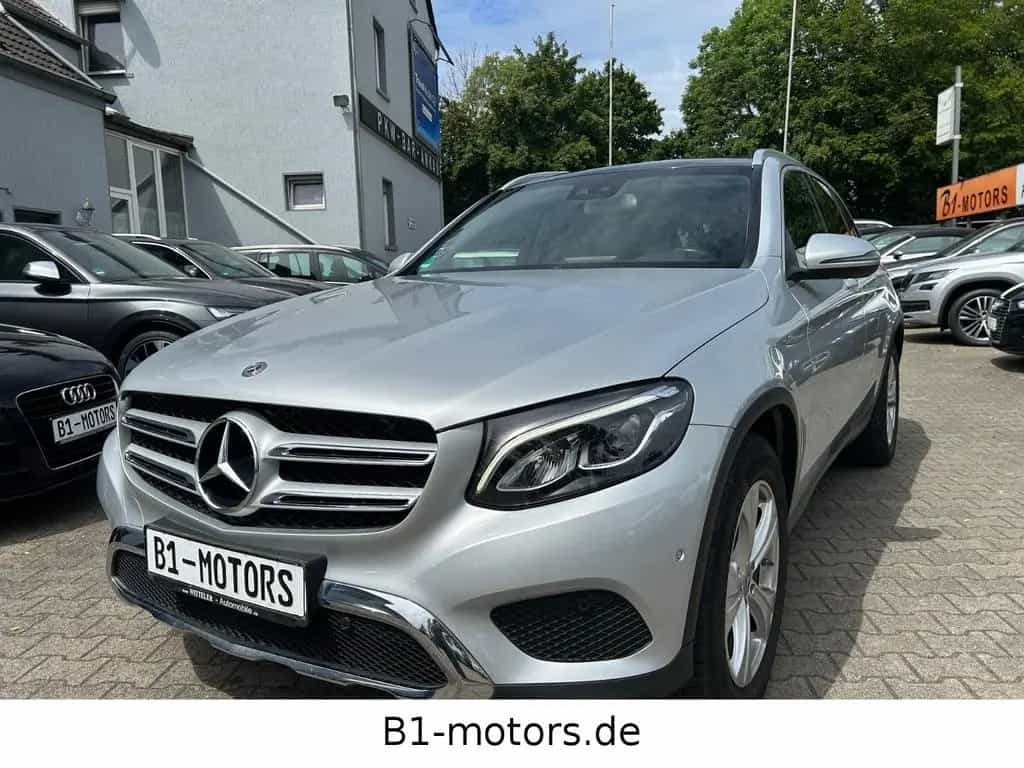 Mercedes-Benz GLC 300 4Matic*Exclusive*Leder*Pano*AMG LIne * 12/2018-photo-5