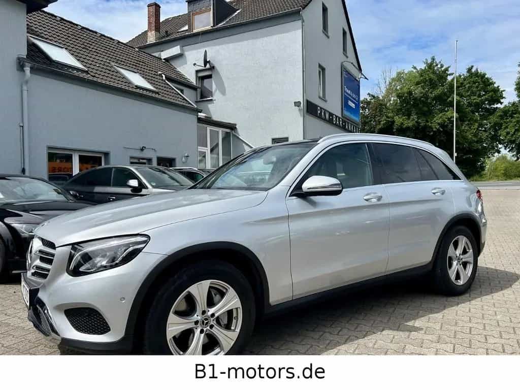 Mercedes-Benz GLC 300 4Matic*Exclusive*Leder*Pano*AMG LIne * 12/2018-photo-7