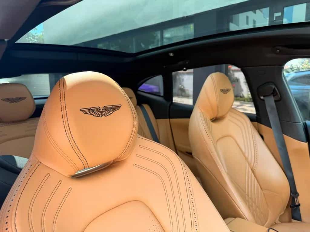 Aston Martin DBX 4.0 V8 07/2021-photo-10