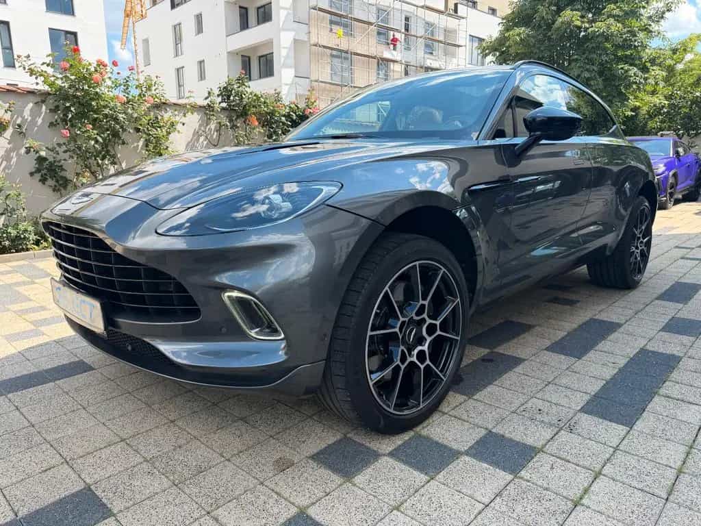Aston Martin DBX 4.0 V8 07/2021-photo-2