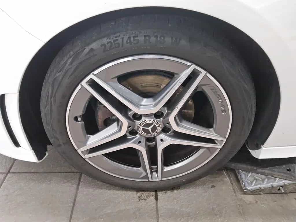 Mercedes-Benz A 200 d AMG-Line Navi LED Rückfahrkamera PDC Shz 07/2021-photo-10