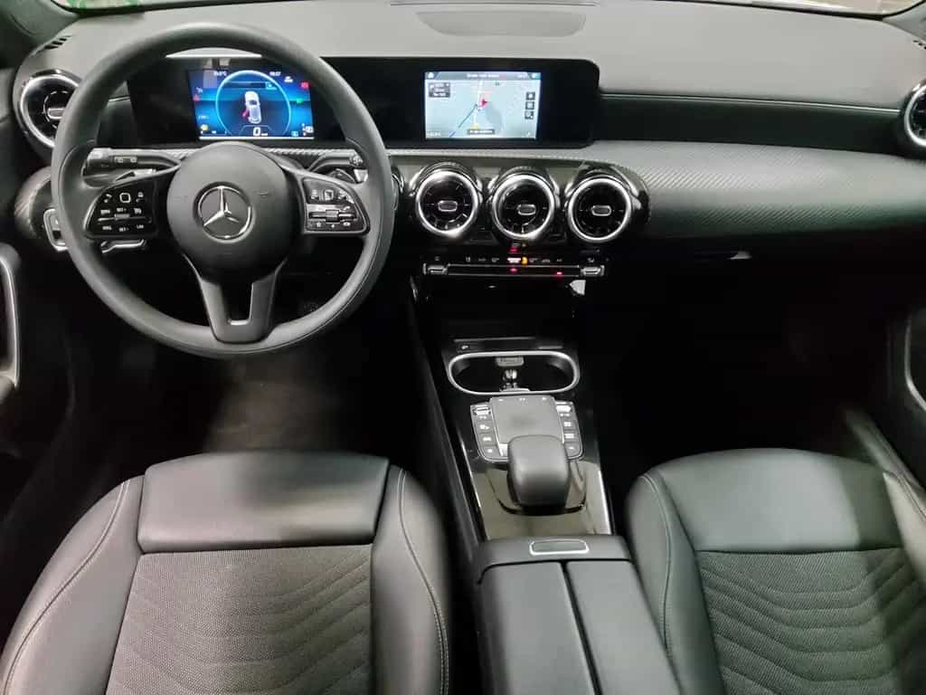 Mercedes-Benz A 180 d T-Leder Navi LED AHK PDC Shz Tempomat 10/2022-photo-4