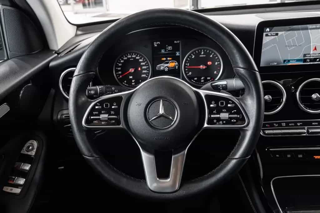 Mercedes-Benz GLC 200 d 4Matic*LED-HIGH-PERF*NAVI*PDC*1.HAND 08/2020-photo-14