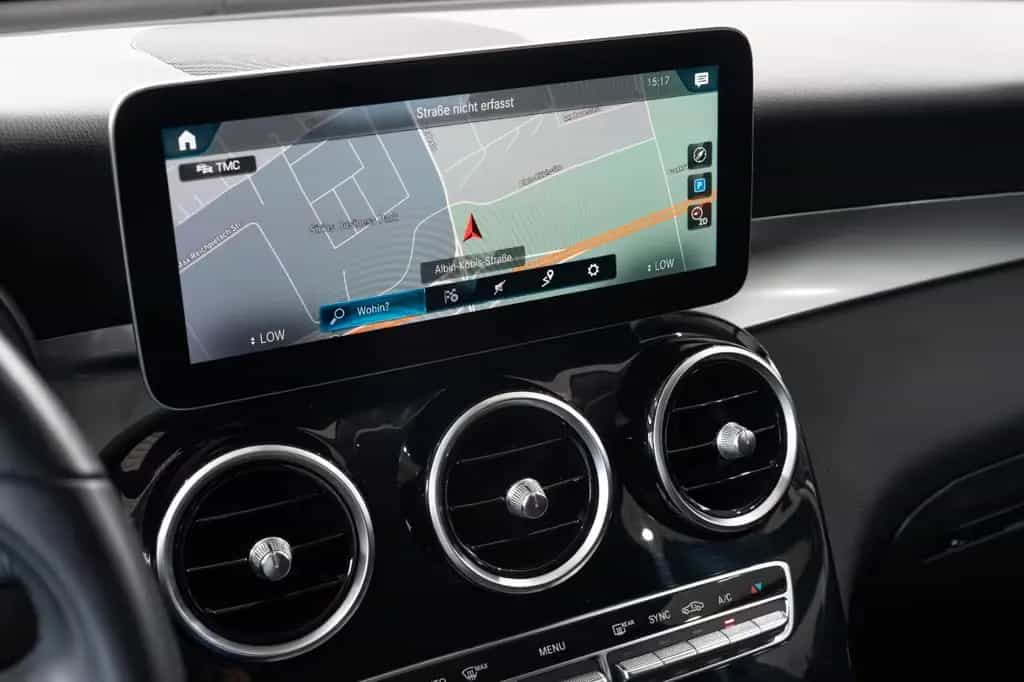 Mercedes-Benz GLC 200 d 4Matic*LED-HIGH-PERF*NAVI*PDC*1.HAND 08/2020-photo-16