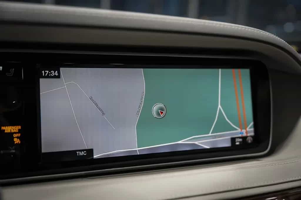 Mercedes-Benz S 400 4Matic*LED*PANO*H-UP*COMAND*LEDER*AIRMATIC 03/2016-photo-17