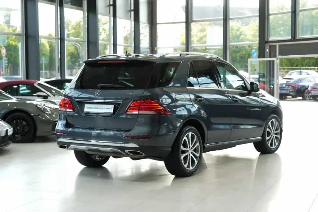 Mercedes-Benz GLE 500 4Matic*AIRMATIC*H&K*COMAND*LED*SHD*LEDER 10/2015-photo-1