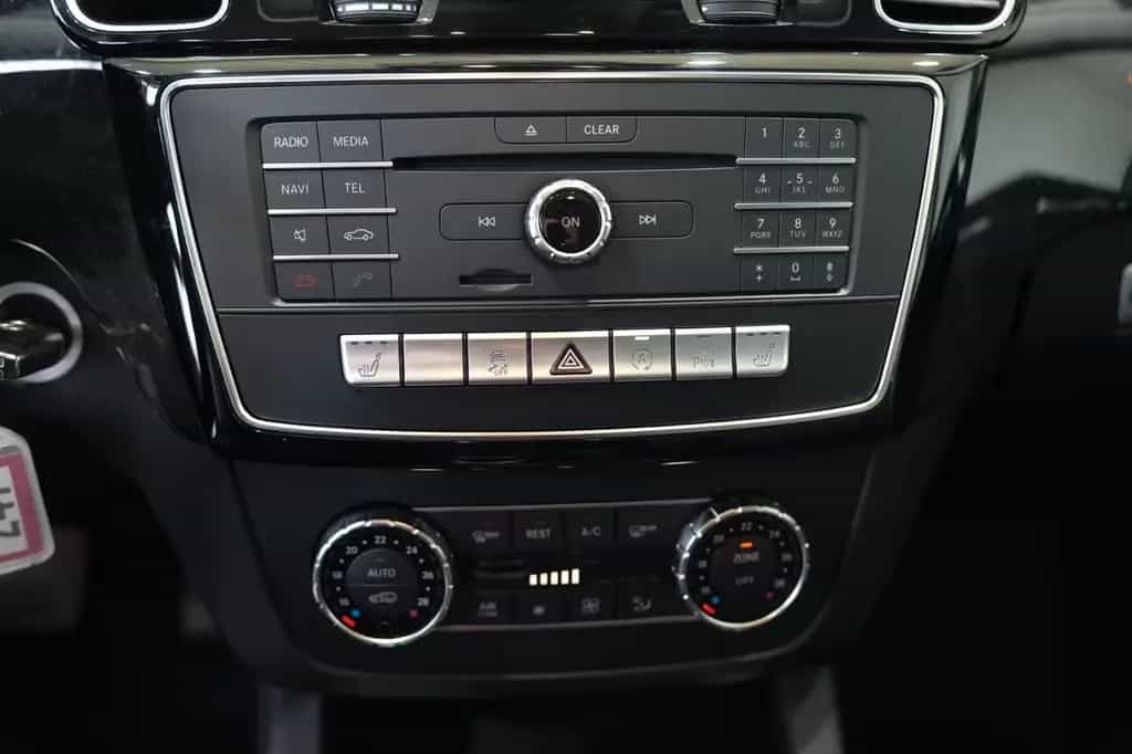 Mercedes-Benz GLE 500 4Matic*AIRMATIC*H&K*COMAND*LED*SHD*LEDER 10/2015-photo-16