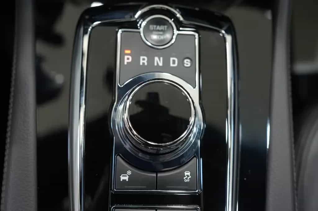 Jaguar XKR 5.0 V8 Portfolio*SPORTABGAS*SOUND-SYS*20"LM* 10/2012-photo-19