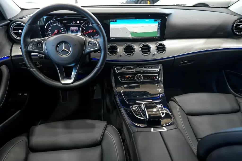 Mercedes-Benz E 400 T 4M *AVANTGARDE*LUFTFED.*MULTIBEAM*LEDER* 10/2017-photo-11