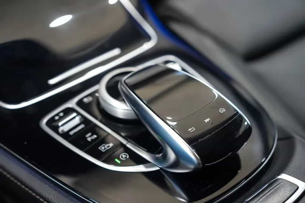 Mercedes-Benz E 400 T 4M *AVANTGARDE*LUFTFED.*MULTIBEAM*LEDER* 10/2017-photo-14