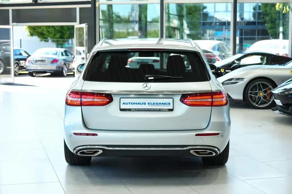 Mercedes-Benz E 400 T 4M *AVANTGARDE*LUFTFED.*MULTIBEAM*LEDER* 10/2017-photo-4