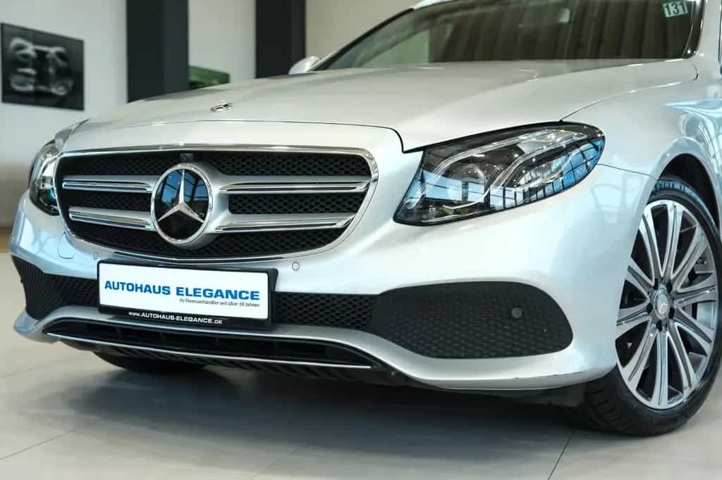Mercedes-Benz E 400 T 4M *AVANTGARDE*LUFTFED.*MULTIBEAM*LEDER* 10/2017-photo-7
