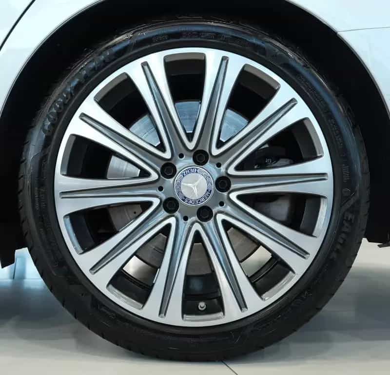 Mercedes-Benz E 400 T 4M *AVANTGARDE*LUFTFED.*MULTIBEAM*LEDER* 10/2017-photo-8