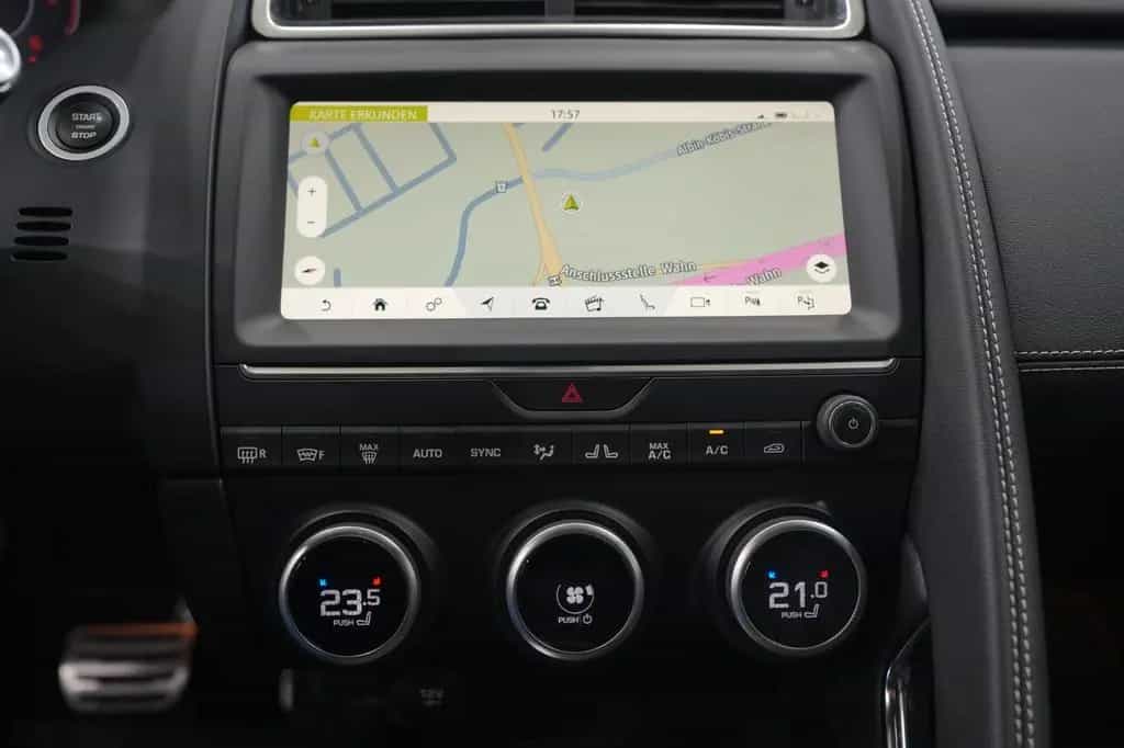 Jaguar E-Pace R-Dynamic SE AWD*MERIDIAN*14-WEGE*LED* 07/2020-photo-13