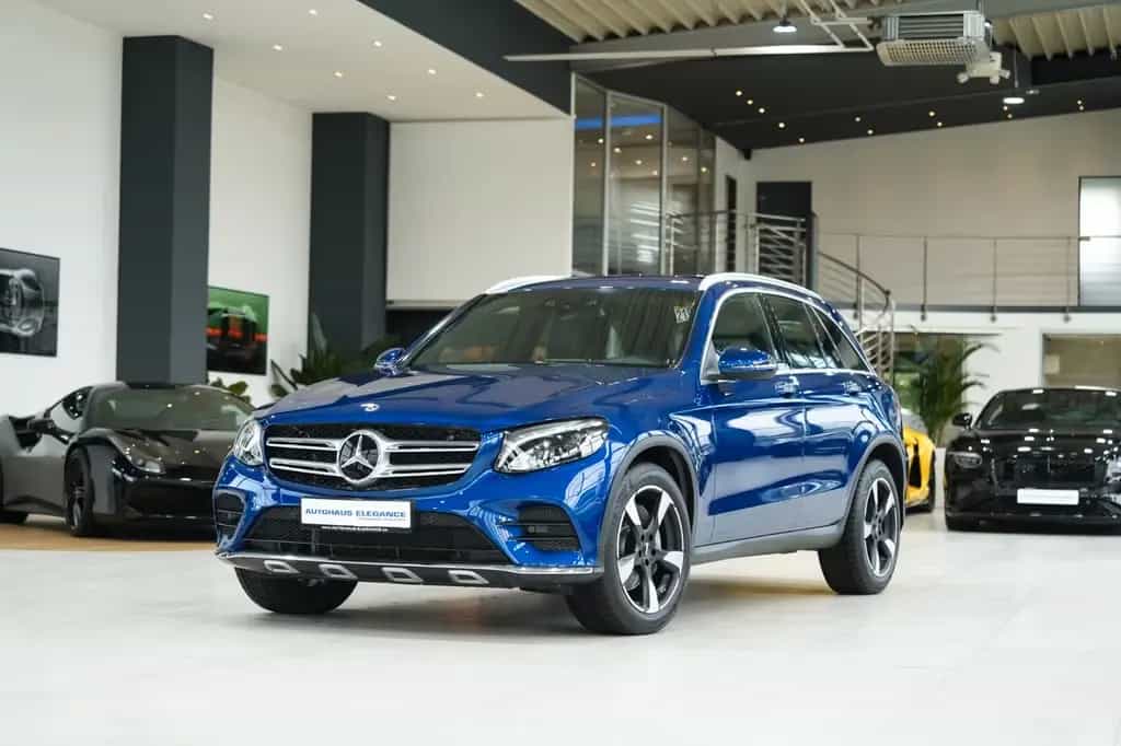Mercedes-Benz GLC 300 4M*AMG-LINE*LEDER*LED*KAMERA*1.HAND 11/2017-photo-0