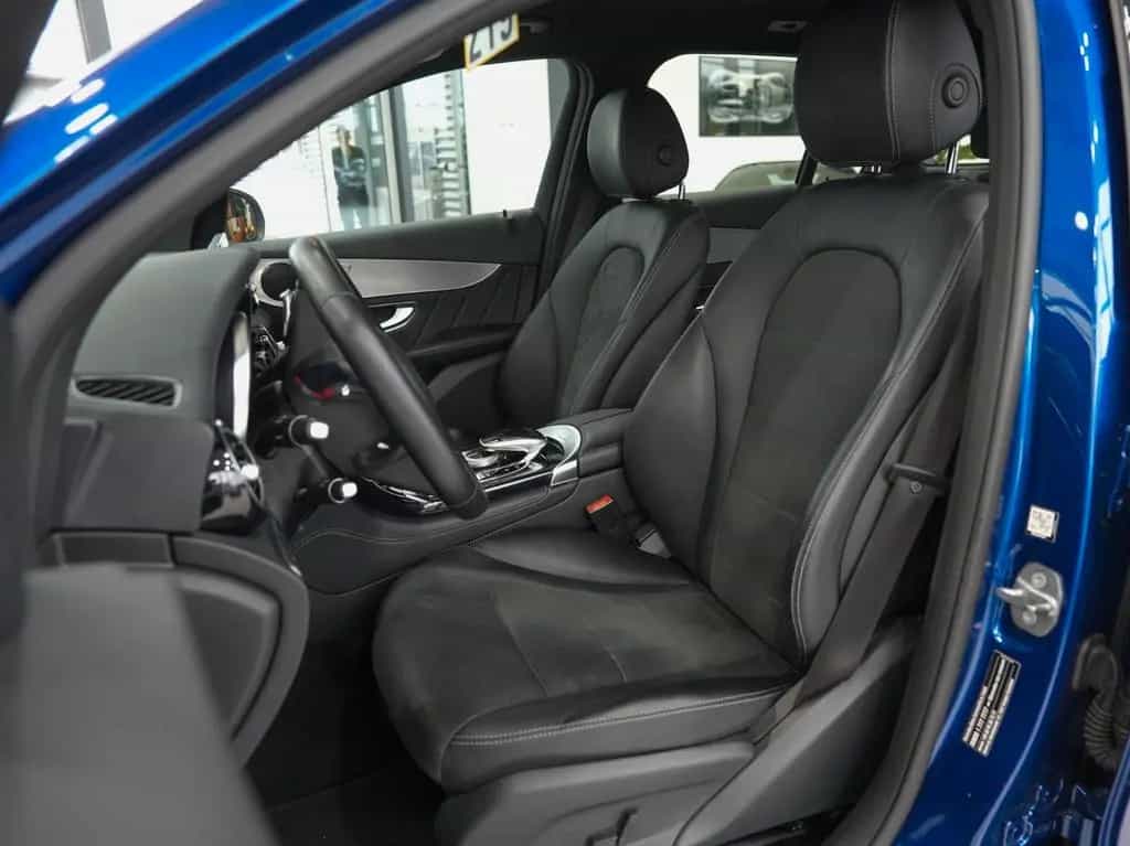 Mercedes-Benz GLC 300 4M*AMG-LINE*LEDER*LED*KAMERA*1.HAND 11/2017-photo-10