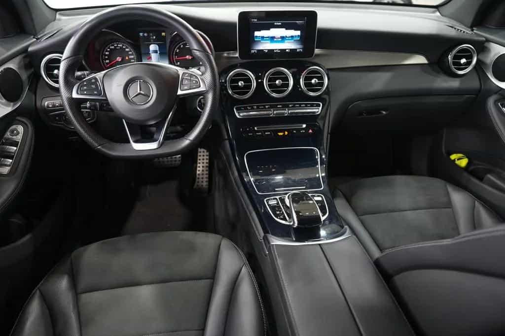 Mercedes-Benz GLC 300 4M*AMG-LINE*LEDER*LED*KAMERA*1.HAND 11/2017-photo-12