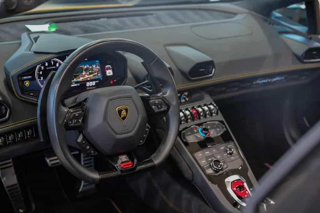 Lamborghini Huracán Spyder LP610*LIFT*20"LM*LEDER*NAVI*SHZ* 05/2017-photo-16