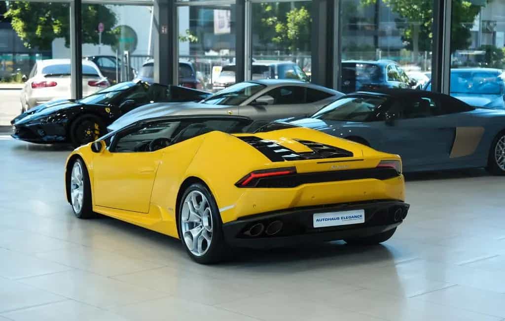 Lamborghini Huracán Spyder LP610*LIFT*20"LM*LEDER*NAVI*SHZ* 05/2017-photo-2