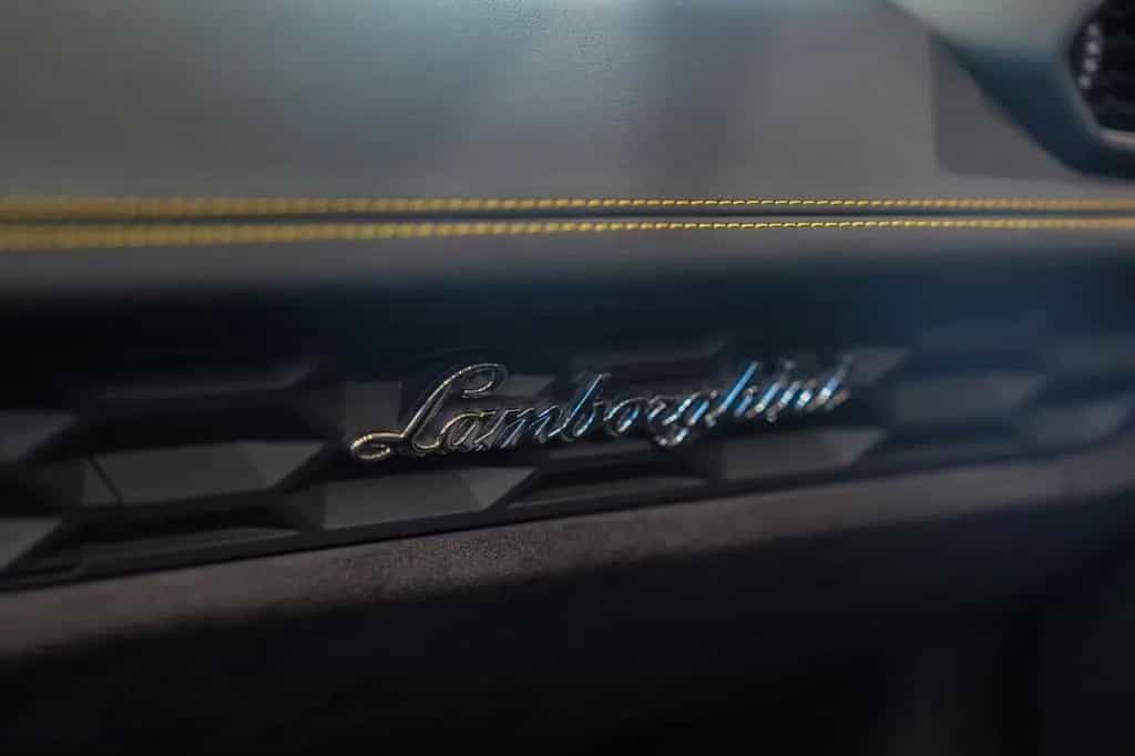 Lamborghini Huracán Spyder LP610*LIFT*20"LM*LEDER*NAVI*SHZ* 05/2017-photo-24