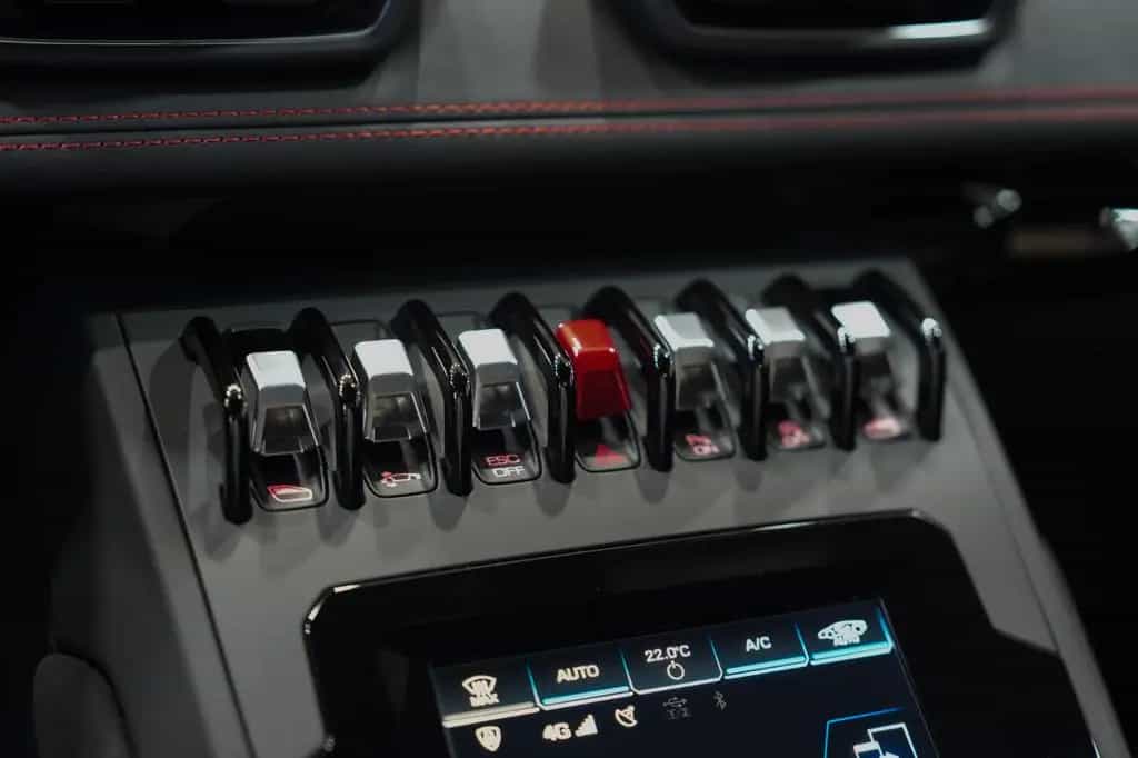 Lamborghini Huracán EVO Spyder*STYLE-PACK.*SENSONUM*LIFT*1.H 01/2022-photo-15
