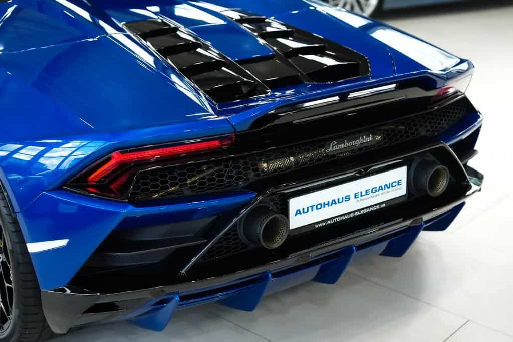 Lamborghini Huracán EVO Spyder*STYLE-PACK.*SENSONUM*LIFT*1.H 01/2022-photo-25