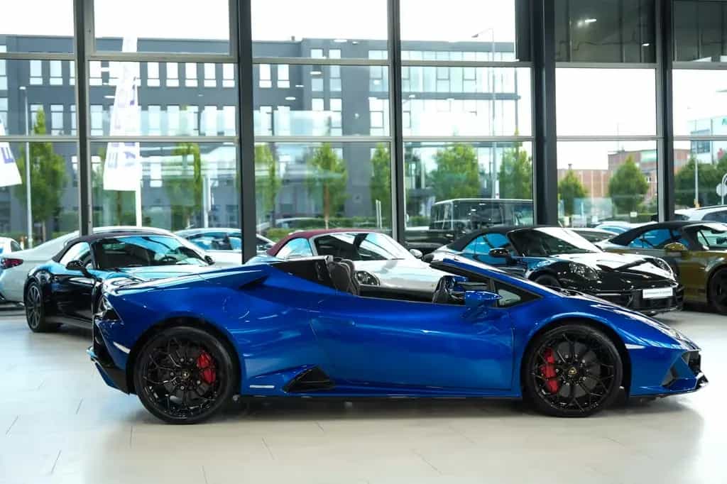 Lamborghini Huracán EVO Spyder*STYLE-PACK.*SENSONUM*LIFT*1.H 01/2022-photo-5