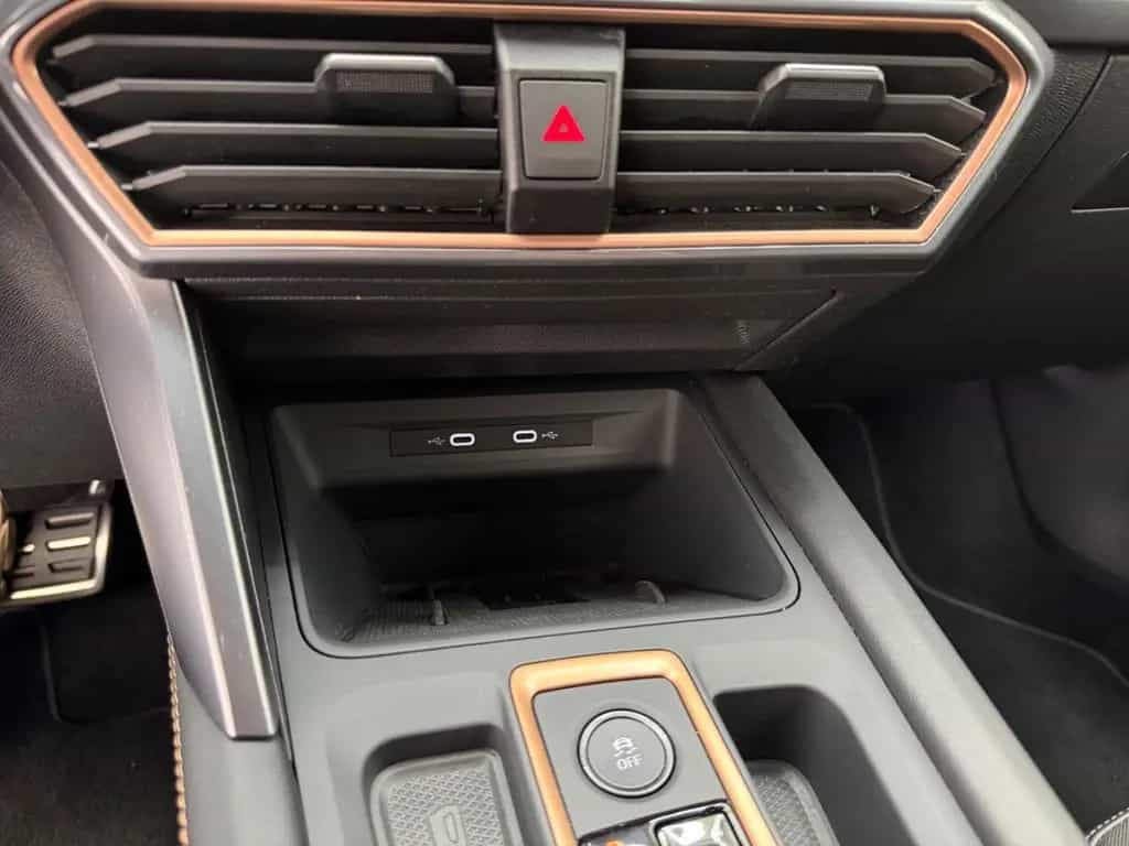 Cupra Formentor 1.5 eTSI DSG+ 10/2024-photo-28