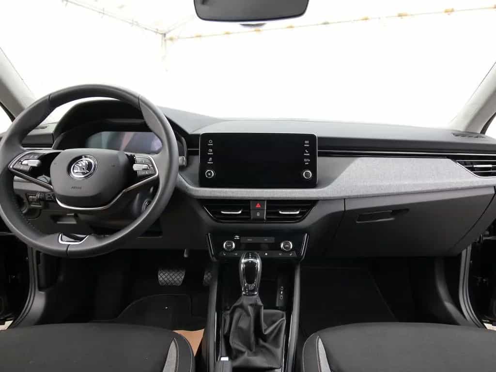 Skoda Kamiq TSI OPF 7-DSG Selection LED+KAMERA+ACC 02/2025-photo-11