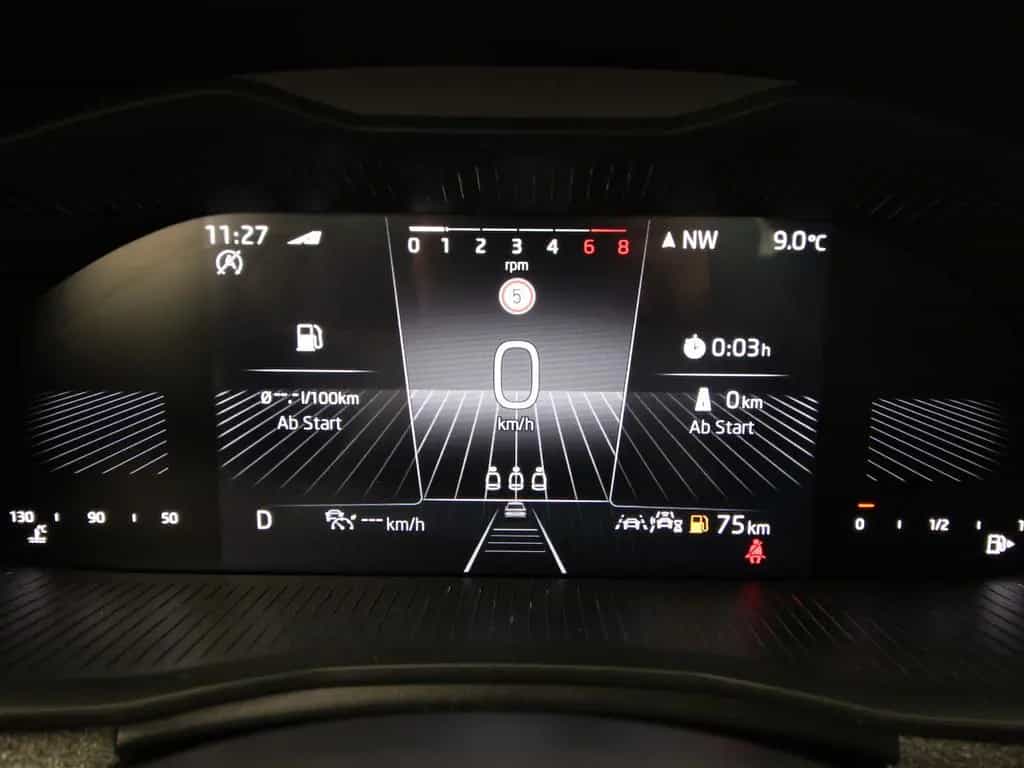 Skoda Kamiq TSI OPF 7-DSG Selection LED+KAMERA+ACC 02/2025-photo-21