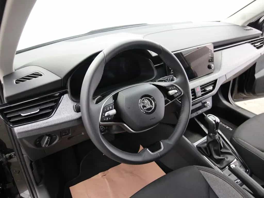Skoda Kamiq TSI OPF 7-DSG Selection LED+KAMERA+ACC 02/2025-photo-8