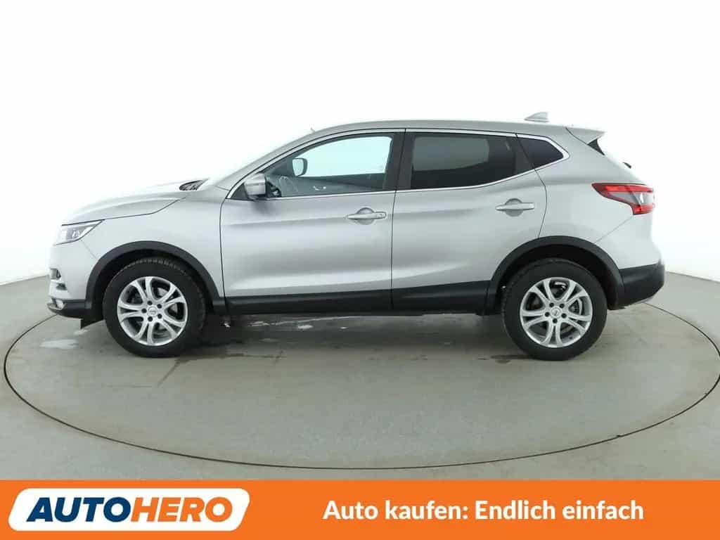 Nissan Qashqai 1.3 DIG-T N-Connecta Aut*NAVI*TEMPO*CAM* 02/2020-photo-2