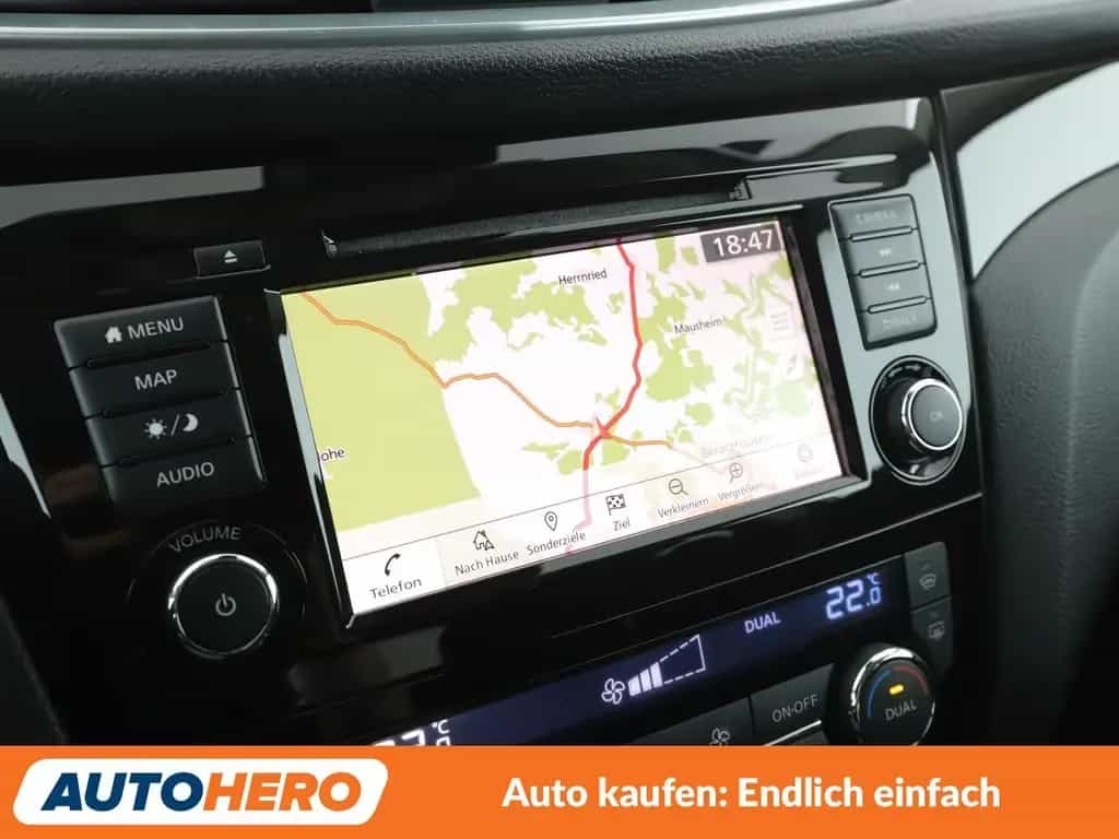 Nissan Qashqai 1.3 DIG-T N-Connecta Aut*NAVI*TEMPO*CAM* 02/2020-photo-22