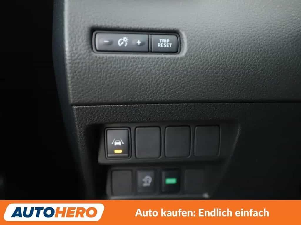 Nissan Qashqai 1.3 DIG-T N-Connecta Aut*NAVI*TEMPO*CAM* 02/2020-photo-28