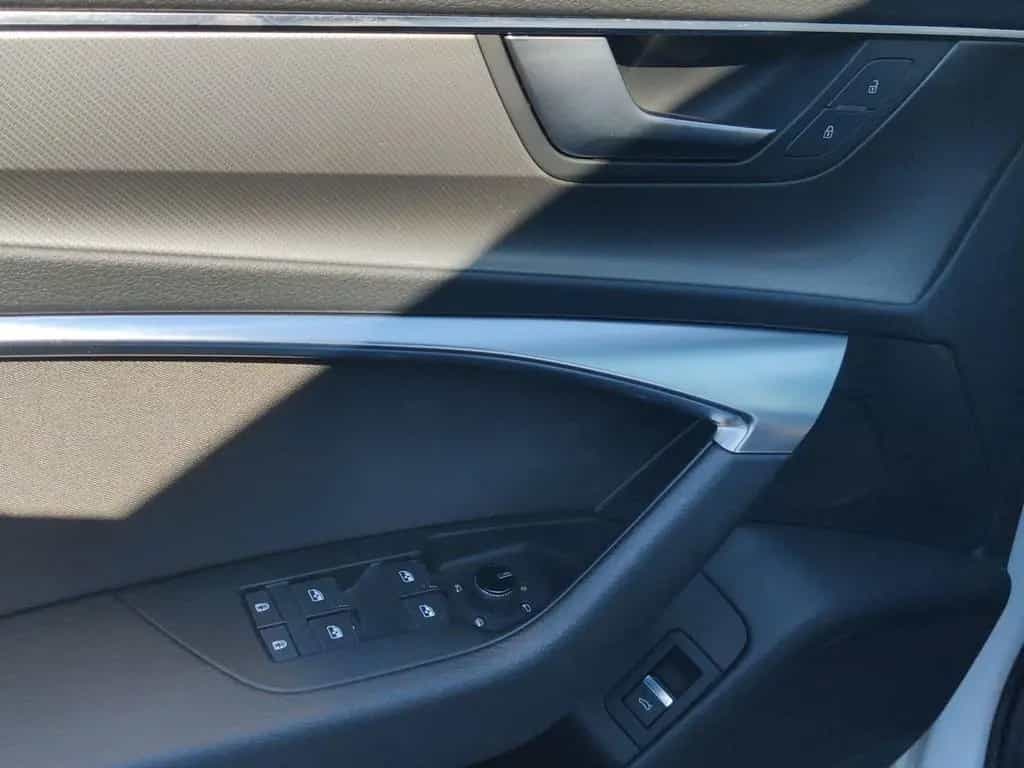 Audi A6 Avant 45 TFSI sport Tour*Matrix*360*Lenkradhz 11/2019-photo-14