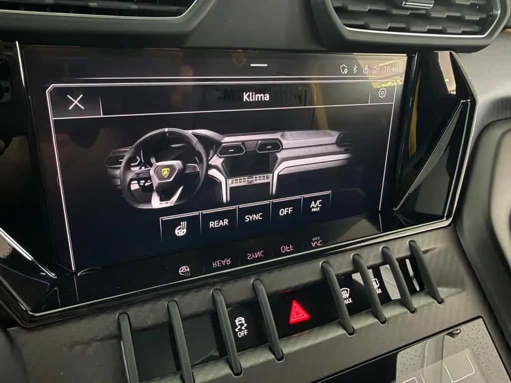 Lamborghini Urus S MATT-LACK/PANO/B&O/STYLE/NIGHTVISION/ 10/2024-photo-27