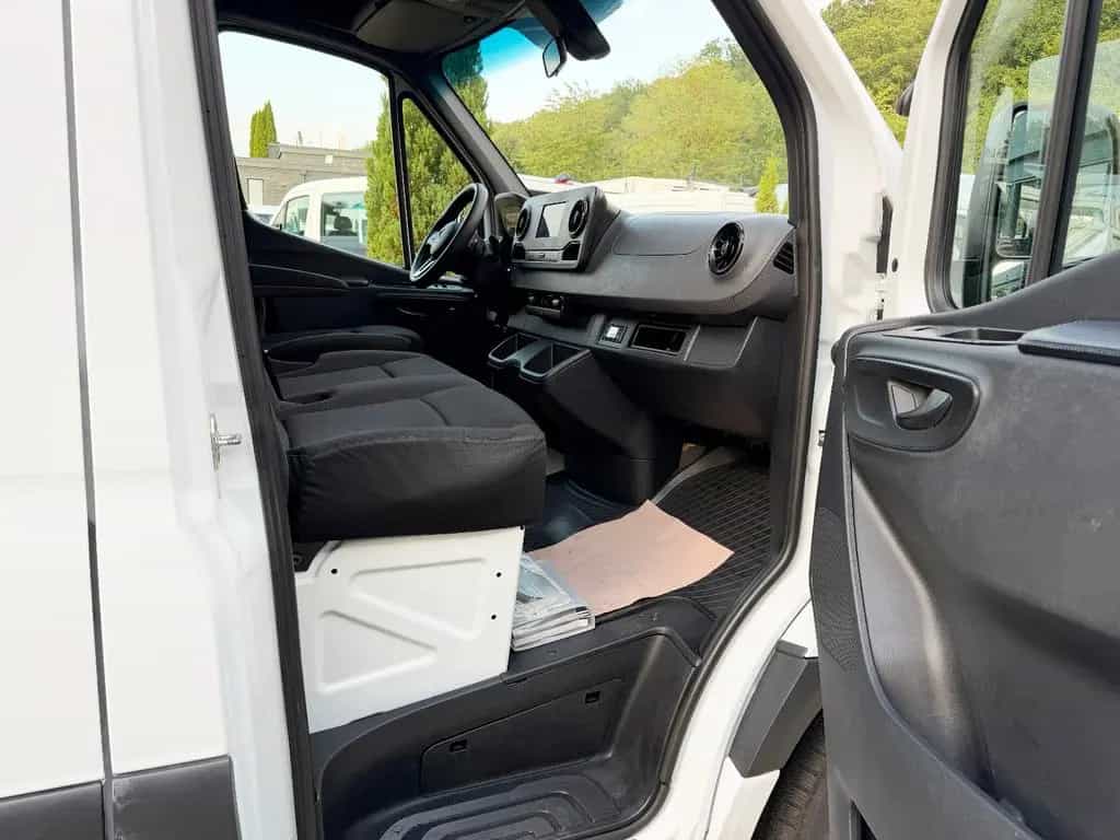 Mercedes-Benz Sprinter 314 CDI Kasten L2H2 RWD BOTT Regale 01/2020-photo-26